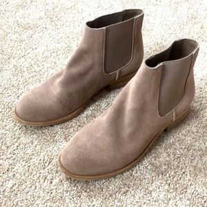 Women’s Dolce Vita Chelsea ankle boots